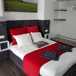 Konukevi La Tete Dans Les Nuages - Chez Lea 3*