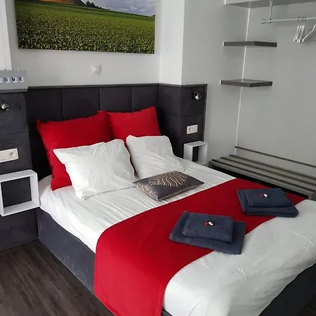 Gæstehus La Tete Dans Les Nuages - Chez Lea 3*